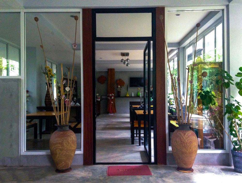 The Theatre Villa Bang Saphan Exteriör bild